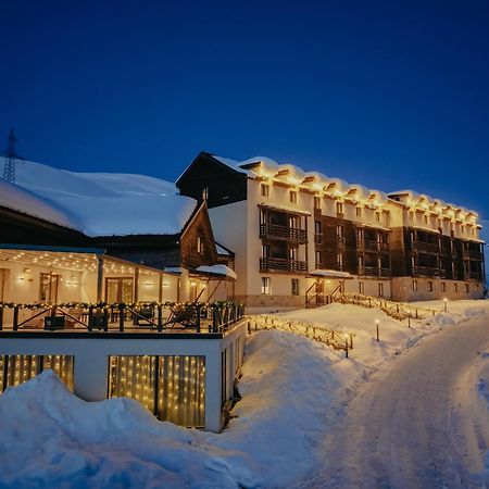 Alpina Hotel Gudauri Bagian luar foto