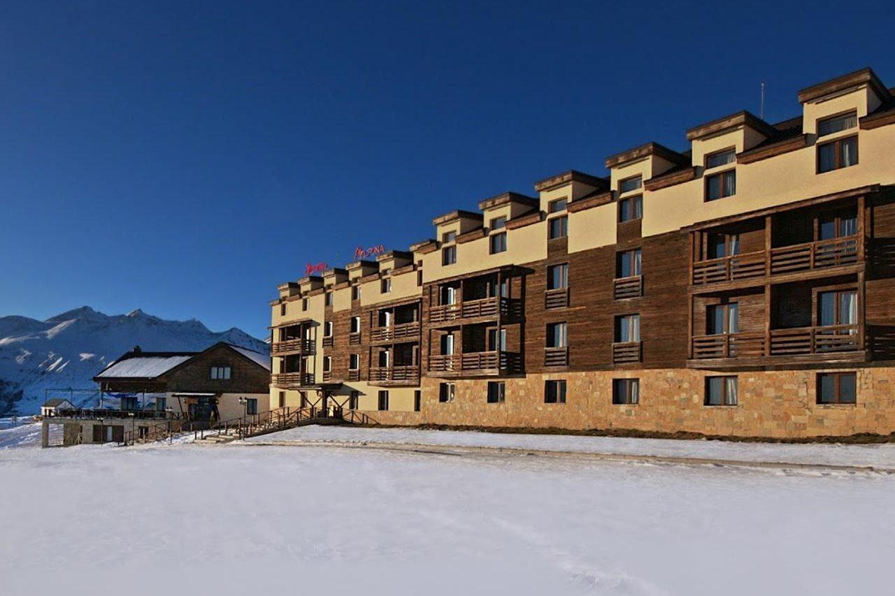 Alpina Hotel Gudauri Bagian luar foto