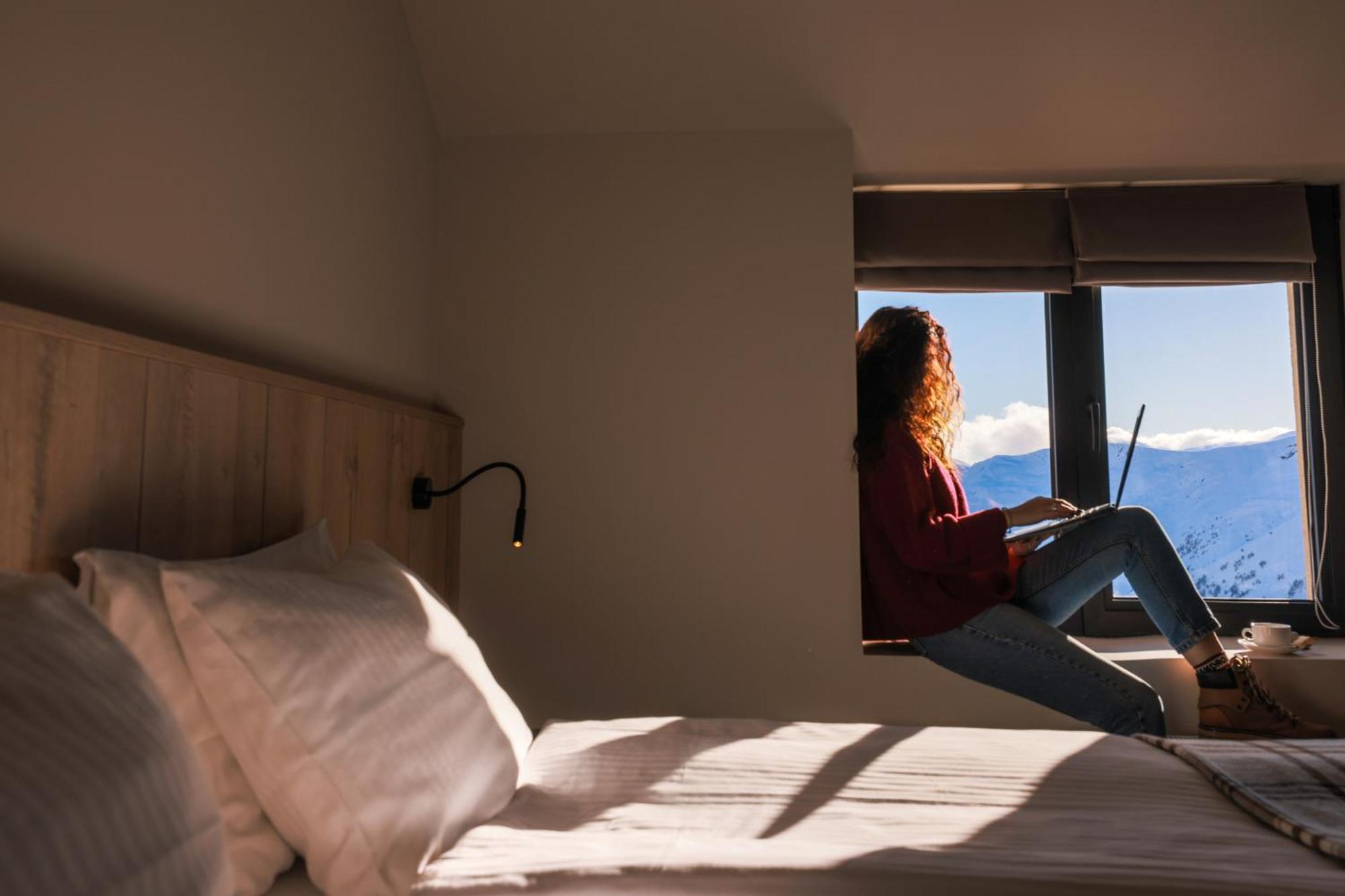 Alpina Hotel Gudauri Bagian luar foto
