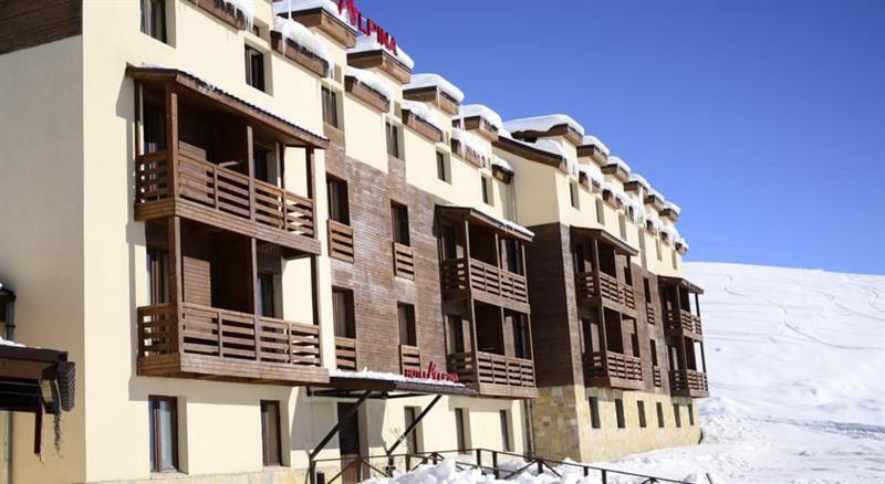 Alpina Hotel Gudauri Bagian luar foto